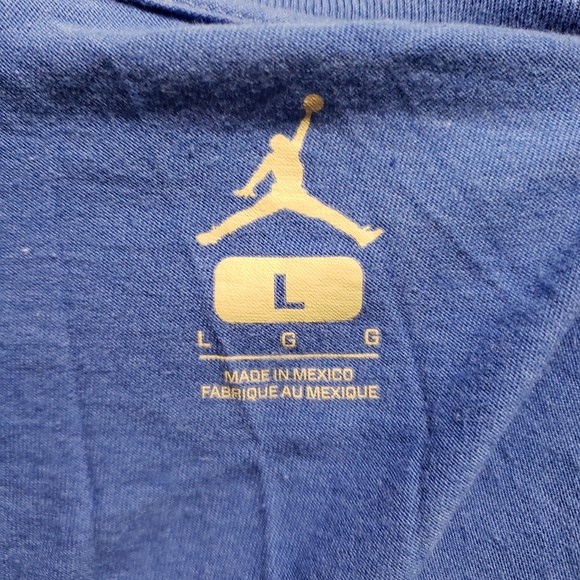 Air Jordan Large T-Shirt - Picture 7 of 8